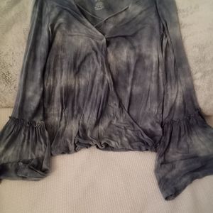 American Eagle Soft & Sexy Bell Sleeve Tee